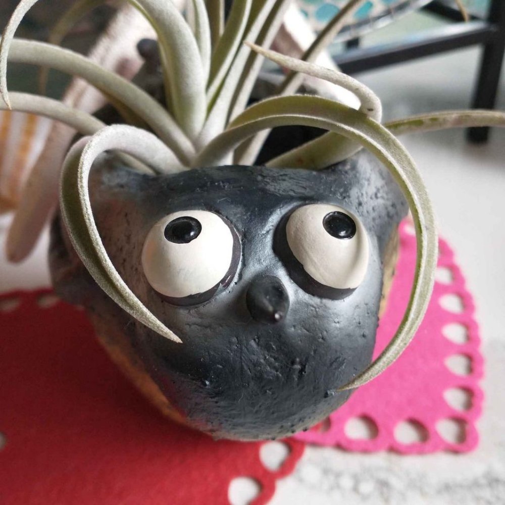 Blob House Planter - Chickadee